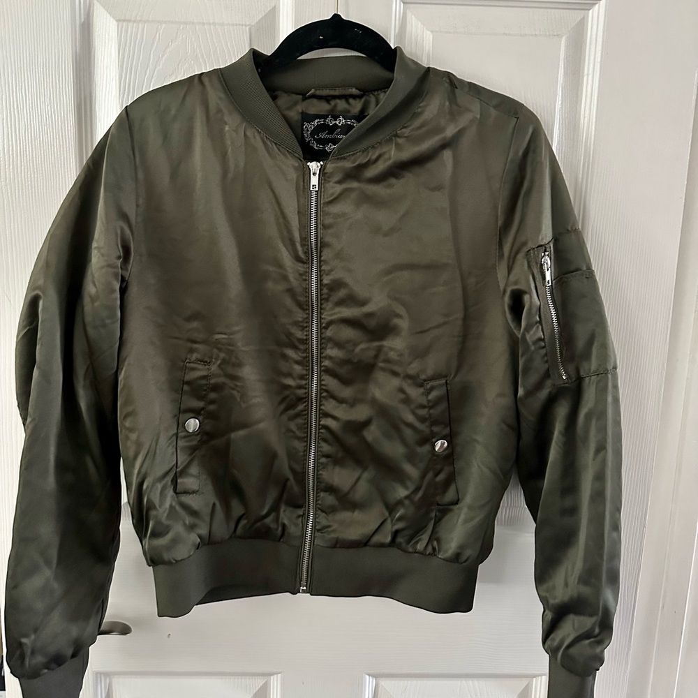 ⚡️ AMBIANCE bomber jacket size S ⚡️